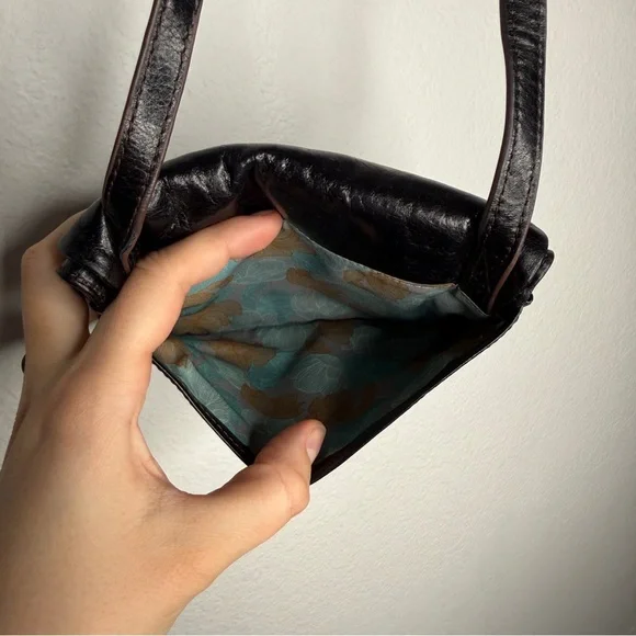 Hobo Bag Glade Crossbody Black Leather Adjustable Strap Multi Pocket - Picture 12 of 16